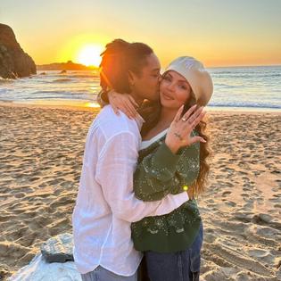 Bang Showbiz / Jesy Nelson and Zion Foster are engaged / © Instagram/@jesynelson/@zionfoster