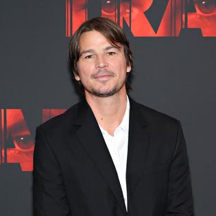 Bang Showbiz / Josh Hartnett was taken to hospital in Canada last week after the SUV he was travelling in was struck by a Royal Newfoundland Constabulary vehicle in St John's