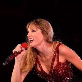 Bang Showbiz / Taylor Swift thought she could only write about 'torment and pain'
