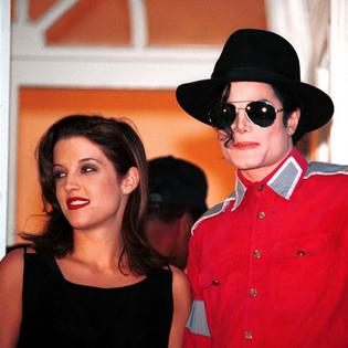 Bang Showbiz / Priscilla Presley: 'I felt that Michael Jackson was using Lisa Marie'