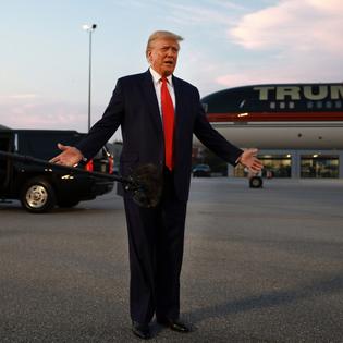 Bang Showbiz / Donald Trump is said to have claimed that Sean 'Diddy' Combs has asked for a pardon