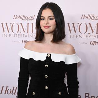 Bang Showbiz / Selena Gomez reveals her fear of joyful moments 'going way'