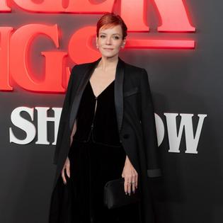 Bang Showbiz / Lily Allen has found dating difficult after David Harbour breakup