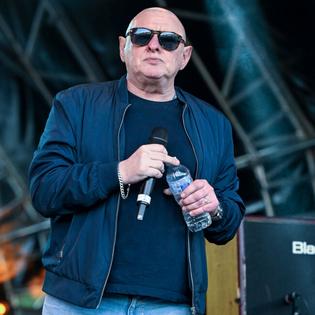 Bang Showbiz / Shaun Ryder found success with Black Grape when Happy Mondays initially split