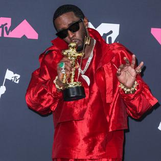 Bang Showbiz / Sean 'Diddy' Combs was allegedly threatened in jail