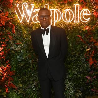Bang Showbiz / David Harewood has opened up about having a drama therapist helping the cast of Othello