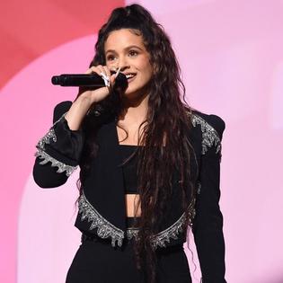 Bang Showbiz / Rosalía tried her hand at 13 languages on her upcoming album LUX