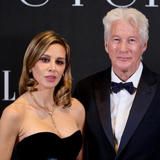 Bang Showbiz / Alejandra Silva and her husband Richard Gere