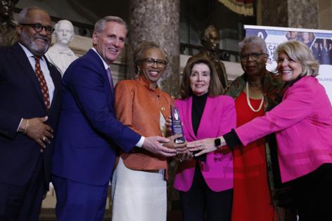 Chip Somodevilla/Getty Images North America/TNS