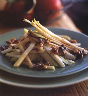 This salad can be served as a light main course, first course or after the entree. (Joelle Weaver/TCA)