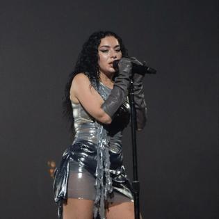 Bang Showbiz / Charli xcx had no idea Brat would be a game-changing album in her pop career