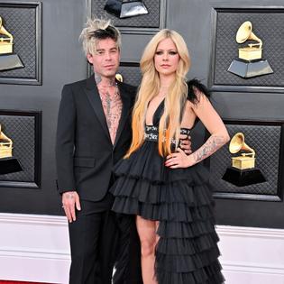 Bang Showbiz / Mod Sun and Avril Lavigne ended their brief engagement in February 2023