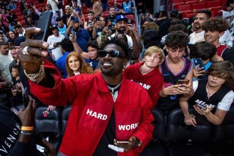 Daniel A. Varela/Miami Herald/TNS