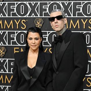 Bang Showbiz / Kourtney Kardashian praised Travis Barker on his 50th birthday
