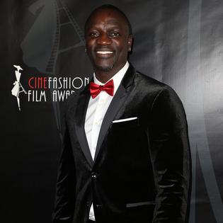 Bang Showbiz / Akon wants joint custody of his daughter