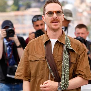 Bang Showbiz / Benedict Cumberbatch needed shoulder surgery