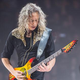 Bang Showbiz / Kirk Hammett's guitars have been auctioned
