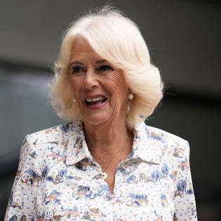 Bang Showbiz / Queen Camilla called on Britain to stand up to tyranny.