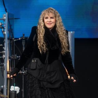 Bang Showbiz / Stevie Nicks loves listening to younger artists