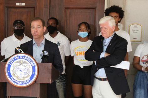 Ted Glanzer/Hartford Courant/TNS