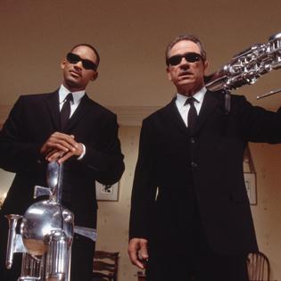 Bang Showbiz / Will Smith and Tommy Lee Jones in Men in Black II