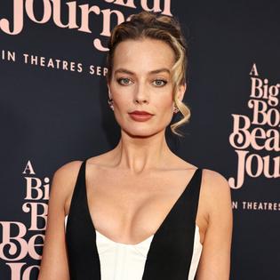Bang Showbiz / Margot Robbie plans to keep her son out of the spotlight