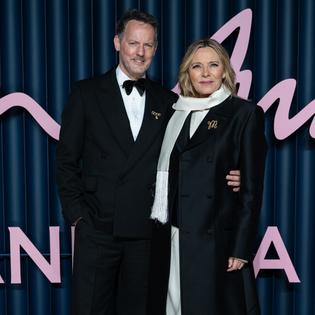 Bang Showbiz / Kim Cattrall has married her partner Russell Thomas in London
