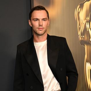 Bang Showbiz / Nicholas Hoult wants Western movie role