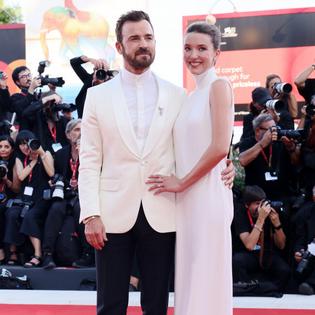Bang Showbiz / Justin Theroux and Nicole Brydon Bloom are expecting their first child