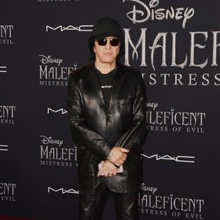 Bang Showbiz / Gene Simmons has apologised for remarks he made about Ace Frehley's death