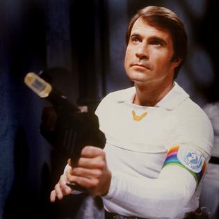 Bang Showbiz / Gil Gerard has died