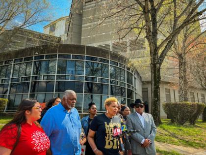 Henri Hollis/The Atlanta Journal-Constitution/TNS