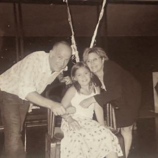 Bang Showbiz / Bryan Lourd, Billie Lourd and Carrie Fisher / © Instagram