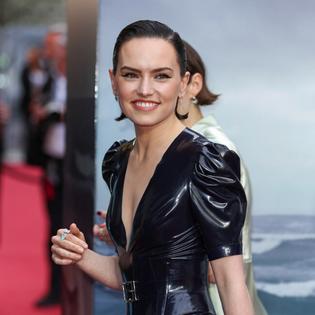 Bang Showbiz / Daisy Ridley is eyeing up a big musical role