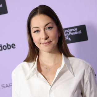 Bang Showbiz / Este Haim is married.