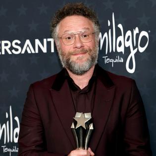 Bang Showbiz / Seth Rogen with his Critics Choice Award