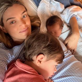 Bang Showbiz / Alexandra Michler and her son John with newborn/ © Instagram.