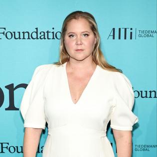 Bang Showbiz / Amy Schumer has filed for divorce