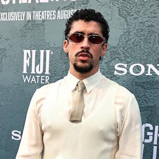 Bang Showbiz / Bad Bunny is being sued.