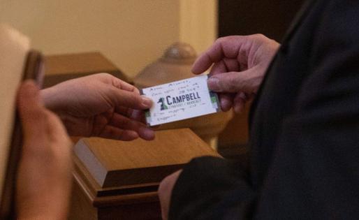 Hector Amezcua/The Sacramento Bee/TNS