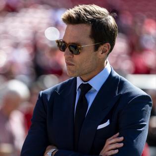 Bang Showbiz / Tom Brady has been working out tirelessly