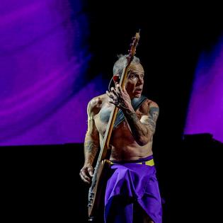 Bang Showbiz / Flea is releasing his first solo album