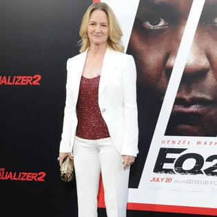 Bang Showbiz / Melissa Leo believes winning an Oscar ruined her career