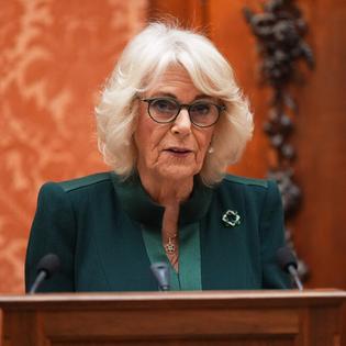 Bang Showbiz / Queen Camilla is an advocate for reading