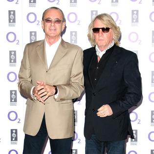 Bang Showbiz / Francis Rossi has opened up about the dynamic between himself and Rick Parfitt