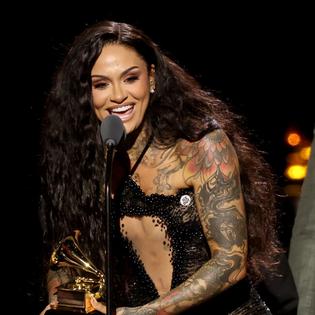 Bang Showbiz / Kehlani with her Grammy Award