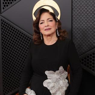 Bang Showbiz / Gloria Estefan at the ceremony in Los Angeles.