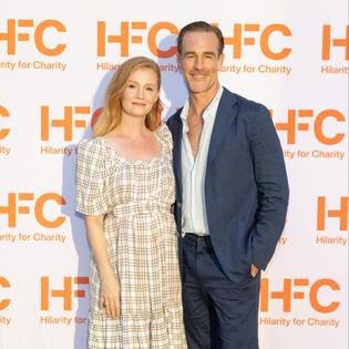 Bang Showbiz / Kimberly and James Van Der Beek renewed their vows