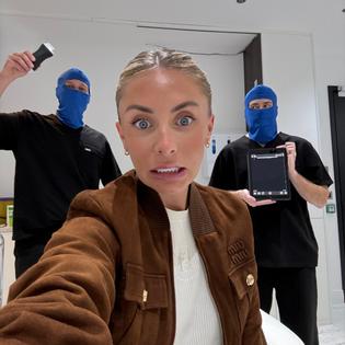 Bang Showbiz / Bonnie Blue has announced she is pregnant