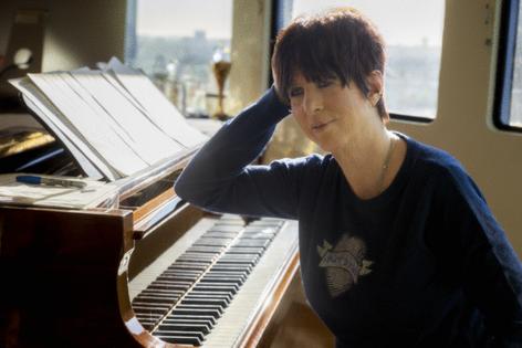 DON HOLTZ/GREENWICH ENTERTAINMENT/TNS